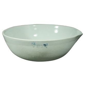 BASIN/DISH PORCELAIN ROUND BOTTOM W/SPOUT 125ML