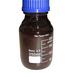 BOTTLE REAGENT AMBER GLASS GRADUATED WITH BLUE SCREW CAP 250ml