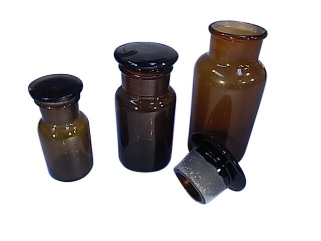 BOTTLE REAGENT AMBER GLASS 125ml WIDE MOUTH & GLASS STOPPER