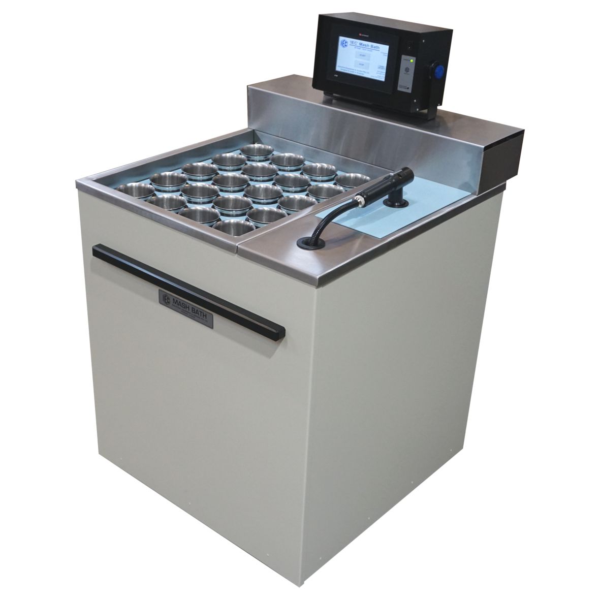 MASH BATH 20 HEAD FLOOR MODEL